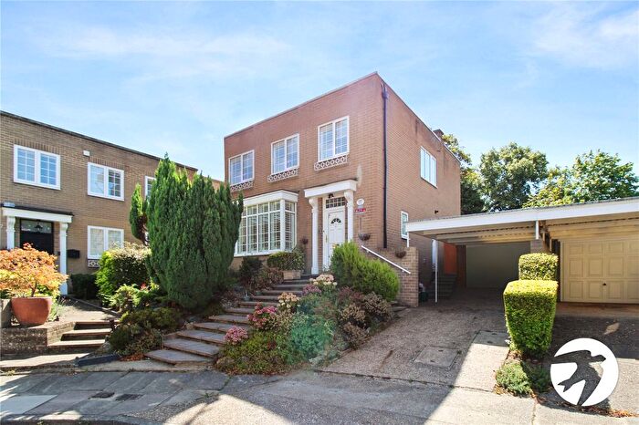 4 Bedroom Detached House To Rent In Kinnaird Close, Bromley, BR1
