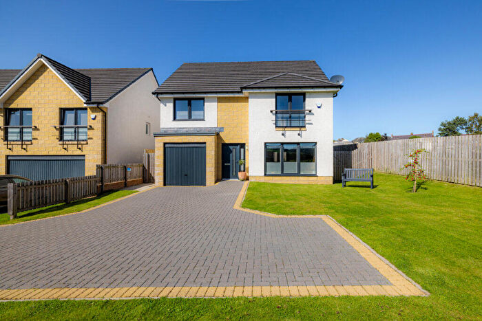 4 Bedroom Detached House For Sale In Cypress Court, Auchterarder, PH3