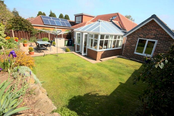 2 Bedroom Bungalow For Sale In West End Avenue, Guisborough, North Yorkshire, TS14
