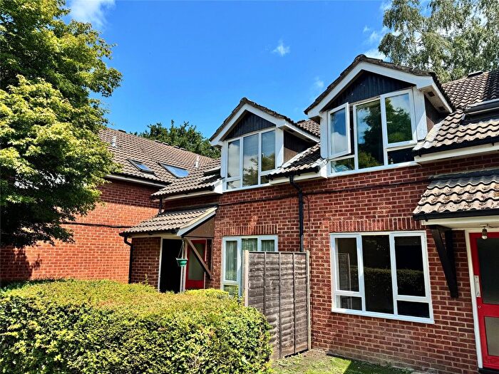 1 Bedroom Studio For Sale In Seymour Court, Crowthorne, Berkshire, RG45