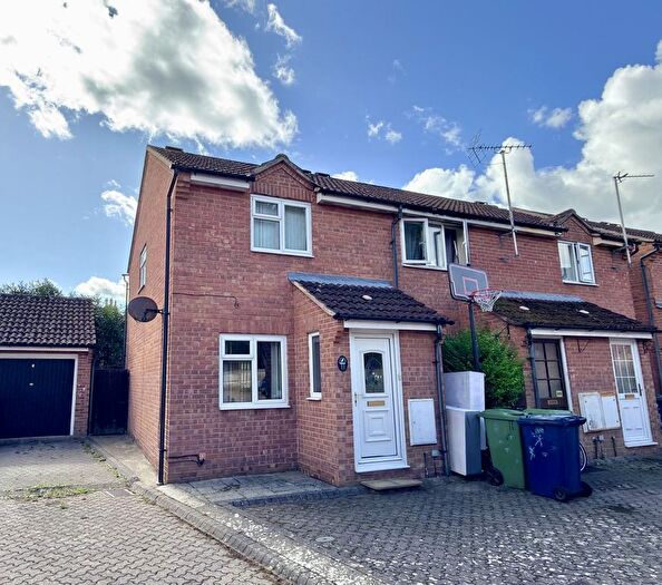 2 Bedroom End Of Terrace House For Sale In Gupshill Close, Tewkesbury, GL20