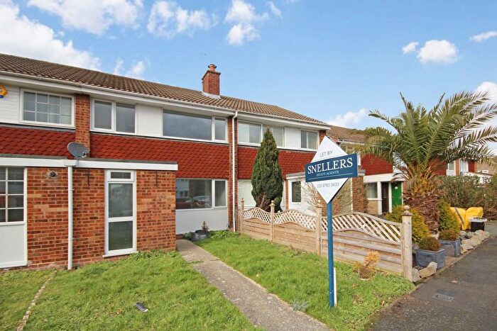 3 Bedroom Property To Rent In Wordsworth Road, Hampton, TW12