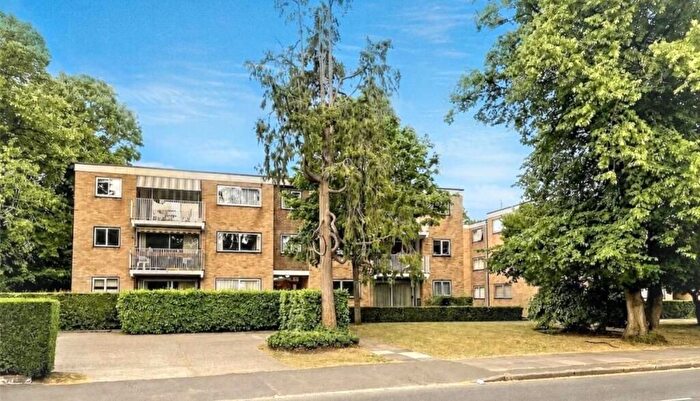 2 Bedroom Flat To Rent In Kelsey Park Avenue, Bromley Road, Beckenham, London, BR3