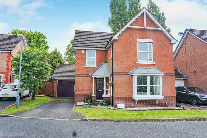 3 Bedroom Detached House To Rent In Danbury Close, Walmley, B76