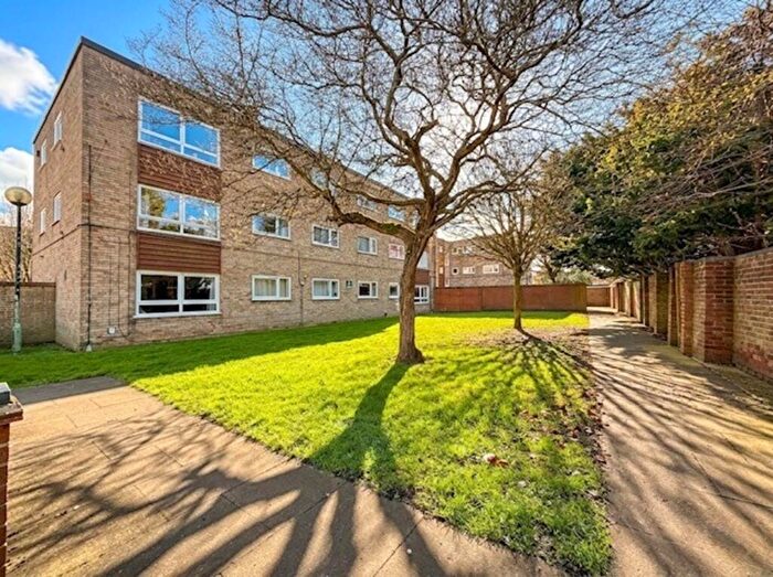 2 Bedroom Flat For Sale In Coronilla Green, Gorleston, NR31