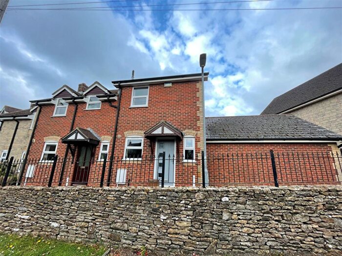 2 Bedroom Semi-Detached House For Sale In Templars Barton, Templecombe, BA8