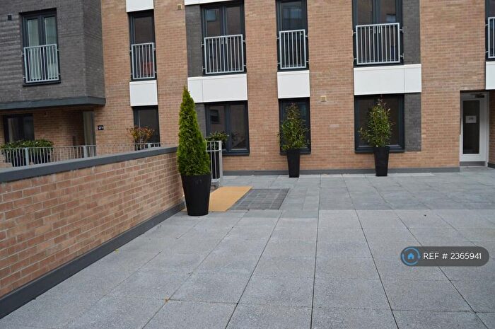 1 Bedroom Flat To Rent In Bell Street, Glasgow, G4