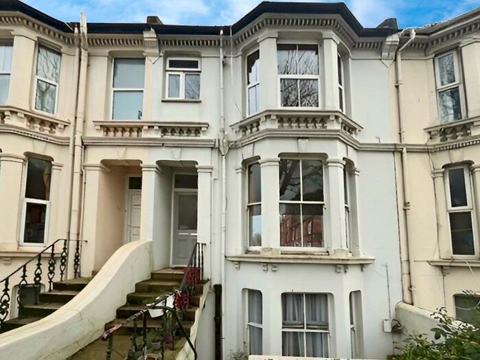 1 Bedroom Apartment To Rent In Sackville Road, Hove, BN3