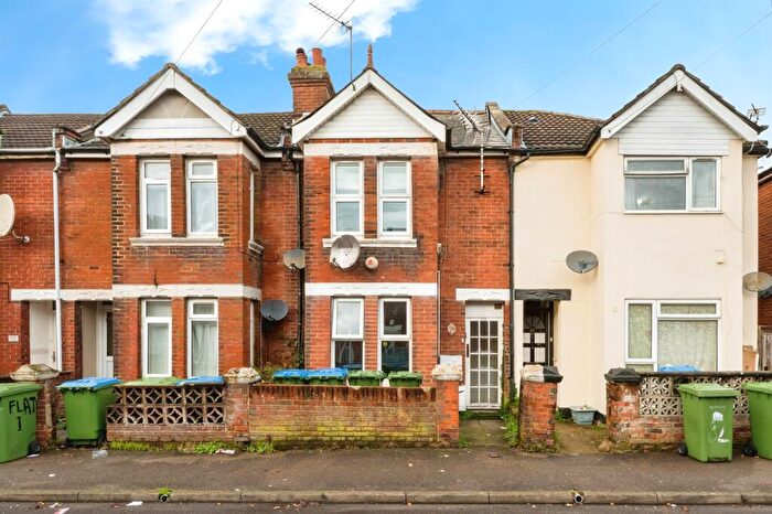 2 Bedroom Character Property For Sale In Malmesbury Road, Southampton, SO15