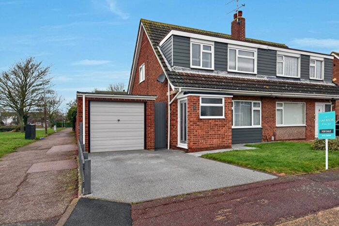 3 Bedroom Semi-Detached House For Sale In Sandpiper Close, Shoeburyness, Essex, SS3