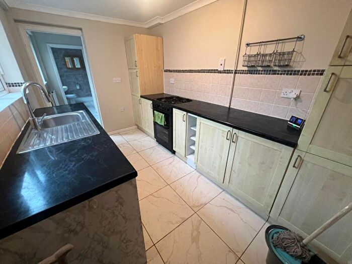 3 Bedroom House To Rent In New Road, Woodston, Peterborough, PE2