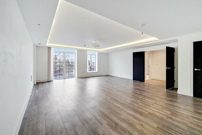 3 Bedroom Flat To Rent In Hampstead Rach, Chandos Way, NW11