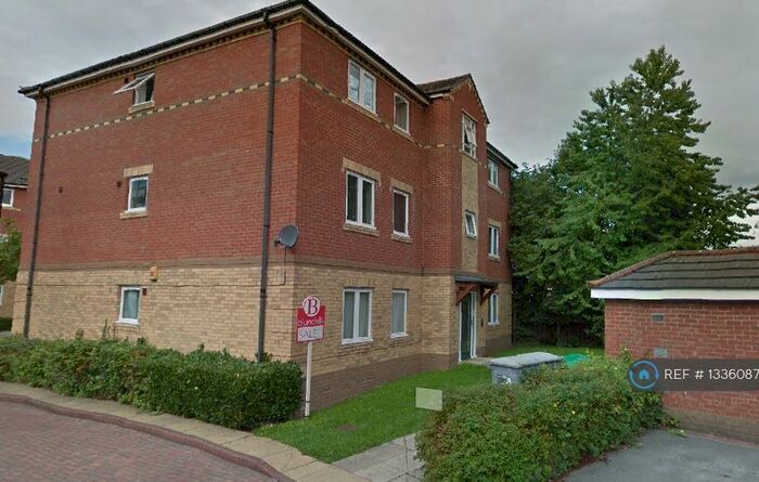 2 Bedroom Flat To Rent In Headford Mews, Sheffield, S3