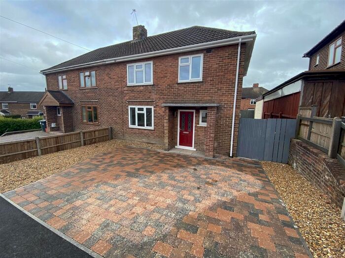 3 Bedroom Semi-Detached House To Rent In Wilson Avenue, Loscoe, Heanor, DE75