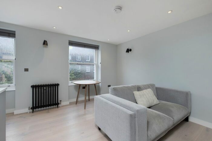 1 Bedroom Flat To Rent In Goodge Street, Fitzrovia, W1T