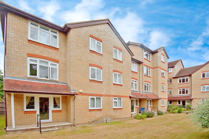 1 Bedroom Flat For Sale In The Dell, Colchester, CO1