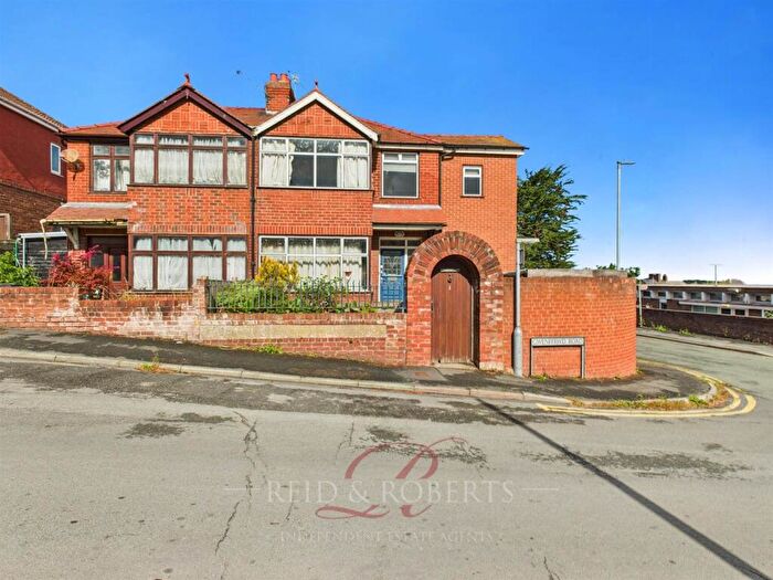 3 Bedroom Semi-Detached House For Sale In North Road, Holywell, CH8