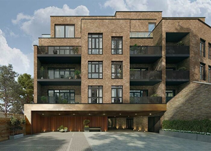 2 Bedroom Flat To Rent In The Mall, Ealing, W5