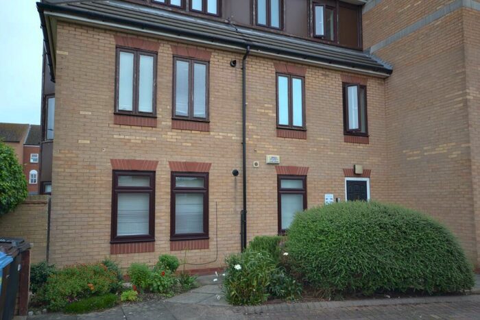2 Bedroom Flat To Rent In Ha'Penny Bridge Way, Hull, HU9