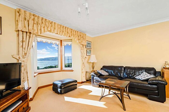 2 Bedroom Apartment To Rent In Wemyss Bay Road, Wemyss Bay, PA18