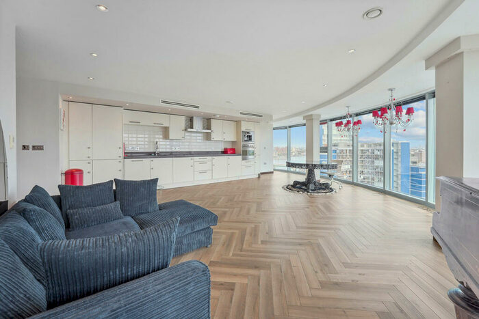 2 Bedroom Apartment To Rent In Altura Tower, Bridges Wharf, SW11