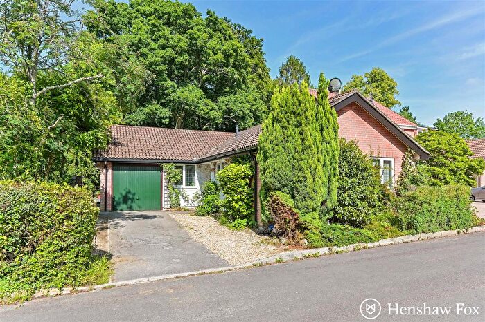 3 Bedroom Detached Bungalow For Sale In Chestnut Drive, Ashurst, Hampshire, SO40