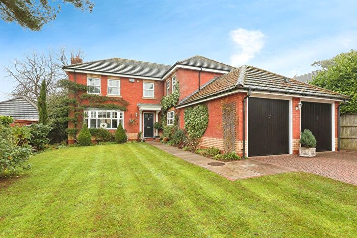 5 Bedroom Detached House For Sale In Speedwell Drive, Balsall Common, Coventry, CV7