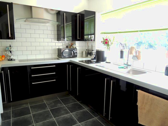 3 Bedroom Property To Rent In Heronswood Road, Welwyn Garden City, AL7