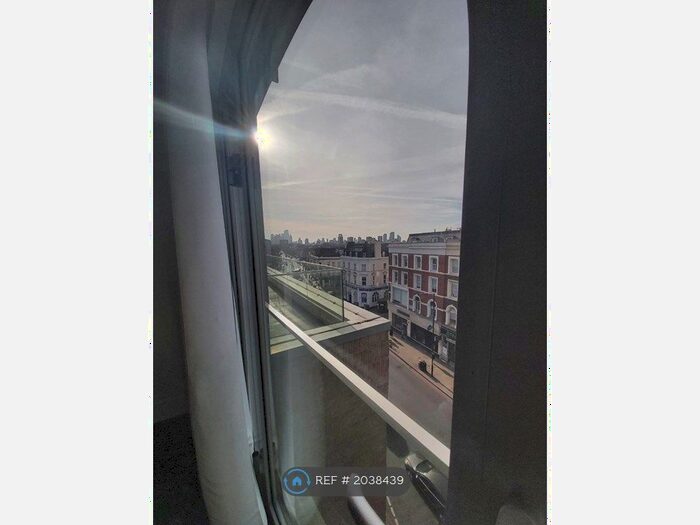 2 Bedroom Flat To Rent In Kingsland High Street, London, E8