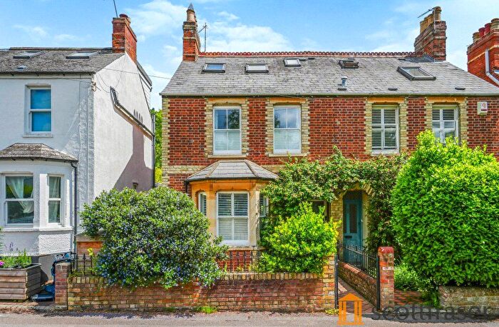 4 Bedroom Semi-Detached House For Sale In Latimer Road, Headington, Oxford, OX3