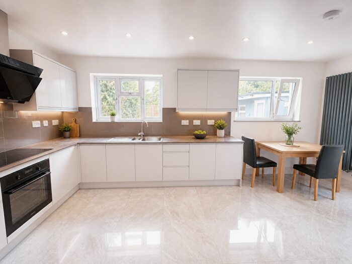 6 Bedroom House Of Multiple Occupation To Rent In Eastlake Close, Lockleaze, Bristol, Bristol City, BS7
