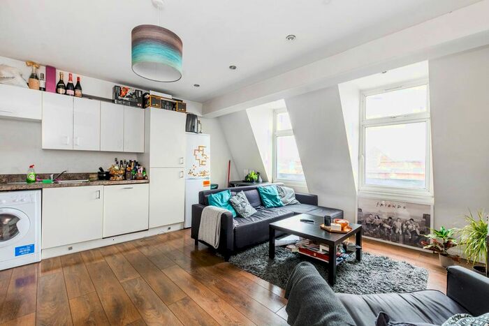 2 Bedroom Flat To Rent In Kingsland High Street, Dalston, London, E8