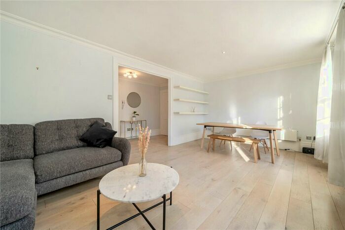 3 Bedroom Apartment To Rent In Albany Street, London, NW1