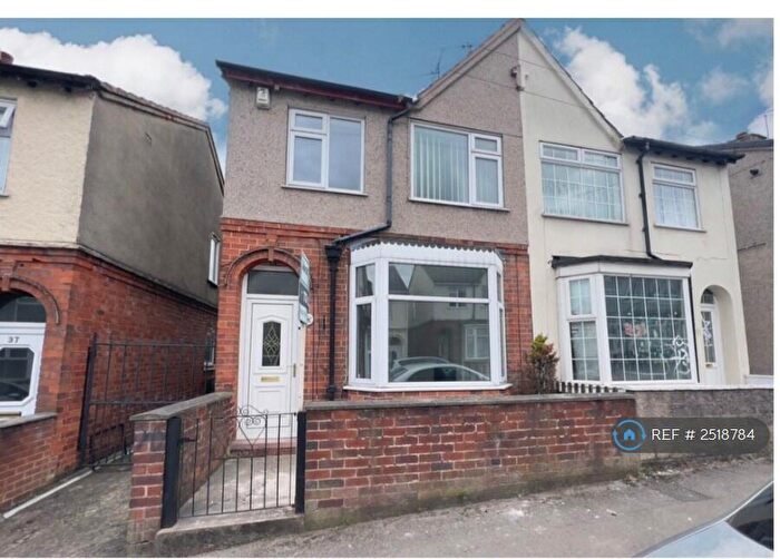 3 Bedroom Semi-Detached House To Rent In Somersall Street, Nottinghamshire, NG19