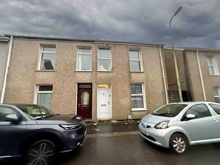 3 Bedroom Terraced House For Sale In Upper Inkerman Street, Llanelli, SA15