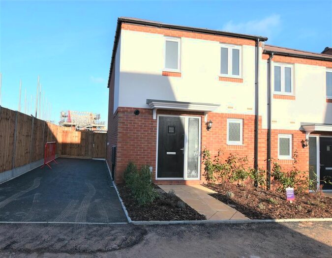 2 Bedroom Property To Rent In Cider Mill Close, Rushwick, Worcester, WR2