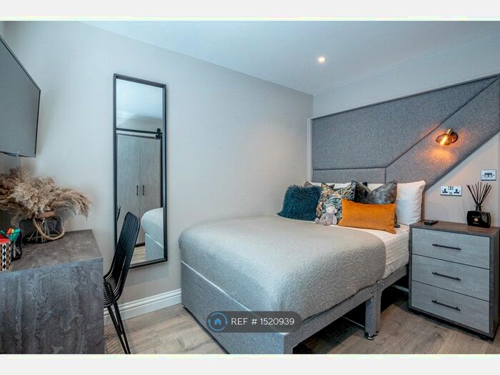 6 Bedroom Terraced House To Rent In Cranborne Road - Pppw, Liverpool, L15