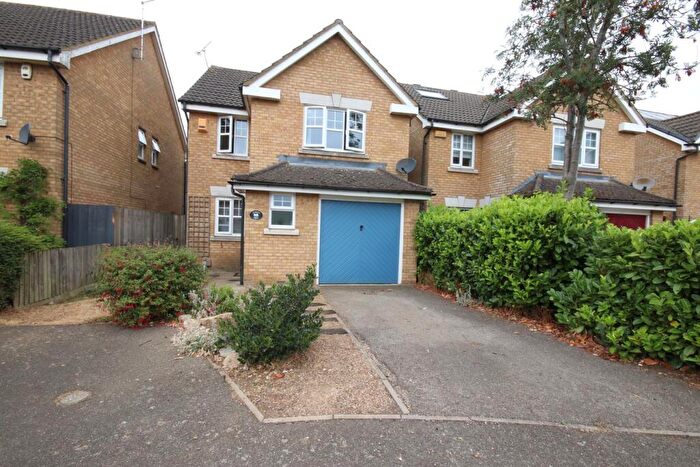 3 Bedroom Detached House To Rent In Randall Drive, Toddington, LU5