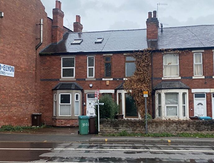 2 Bedroom Terraced House For Sale In Nottingham Road, Nottingham, NG7