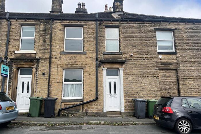 2 Bedroom Terraced House To Rent In Thomas Street, Lindley, Huddersfield., HD3