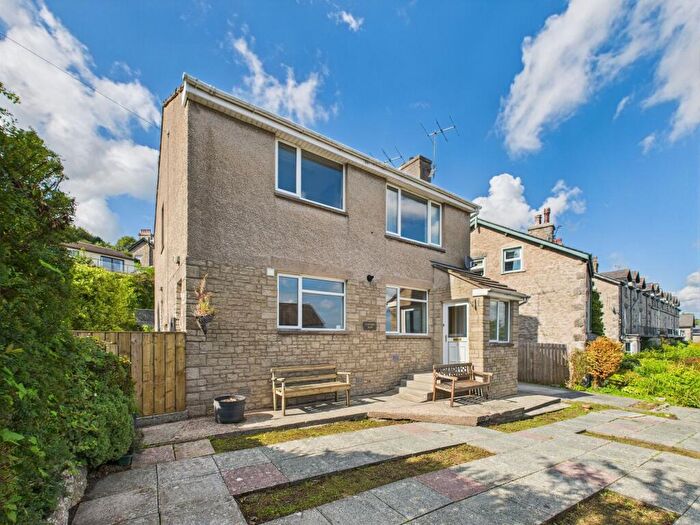 2 Bedroom Flat For Sale In Rufford Drive, Grange-Over-Sands, LA11