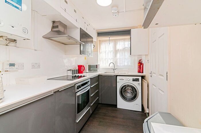 3 Bedroom Property To Rent In Bluecoat Close, Nottingham, NG1