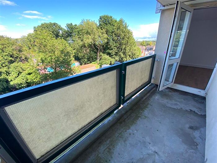 1 Bedroom Flat To Rent In Pelham Court, Hemel Hempstead, HP2