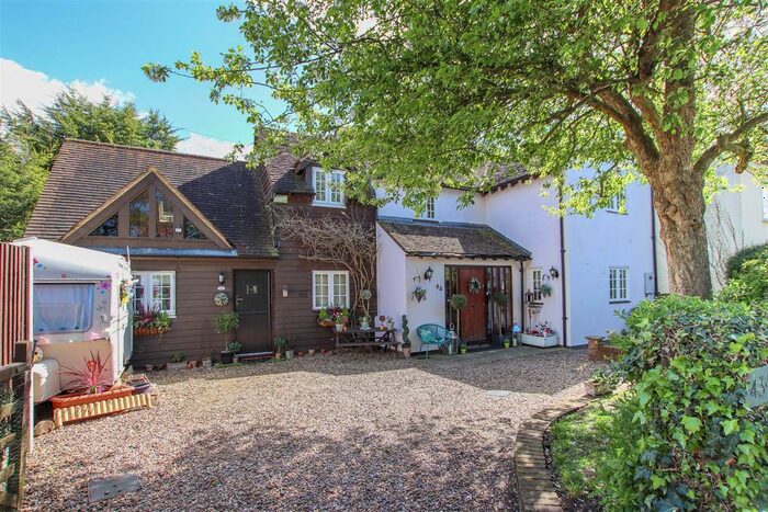 5 Bedroom Semi-Detached House For Sale In Ashendene Road, Bayford, Hertford, SG13