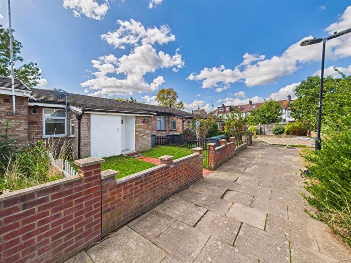 2 Bedroom Bungalow For Sale In Colton Gardens, London, N17