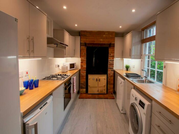 4 Bedroom House To Rent In Orchard Street, Canterbury, Kent, CT2