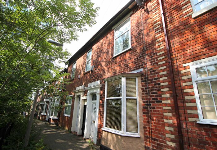 2 Bedroom Terraced House To Rent In West View Terrace, Preston, PR1