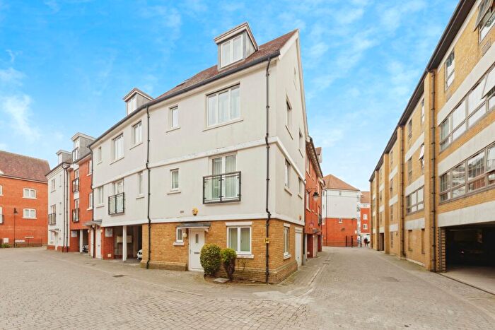 4 Bedroom Town House For Sale In Tannery Way South, Canterbury, CT1