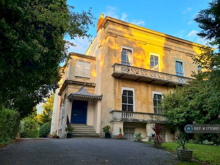 1 Bedroom Flat To Rent In Queens Road, Cheltenham, GL50