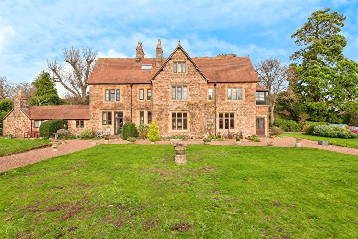 2 Bedroom Flat For Sale In Priory Green, Dunster, Minehead, TA24